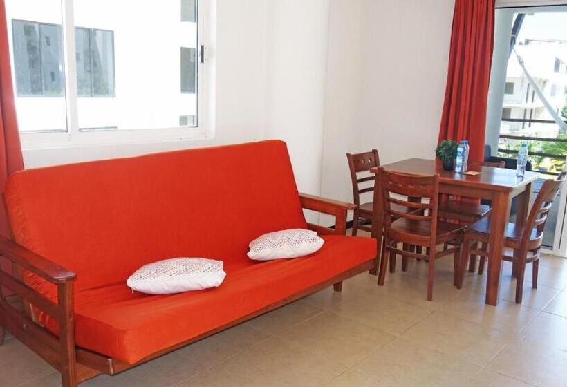 Семейный Номер Боковой Вид на Море, El Fuerte Beach Apartments