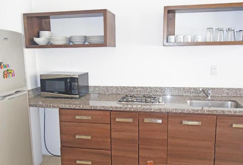 スーペリアファミリールーム, El Fuerte Beach Apartments