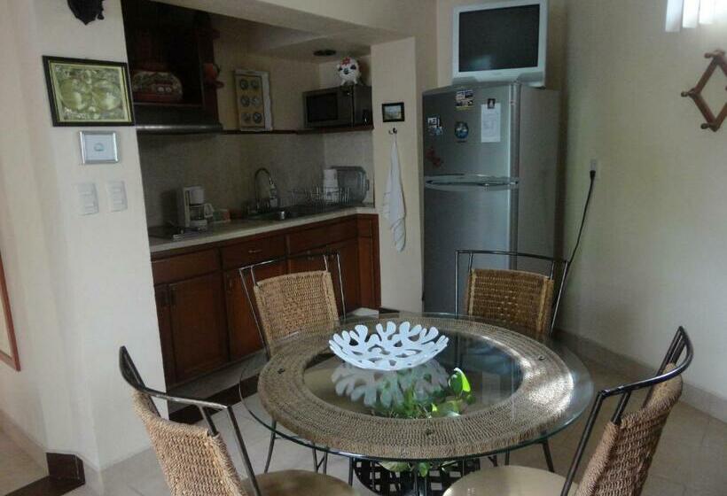 Люкс Классика, Hacienda Flamingos