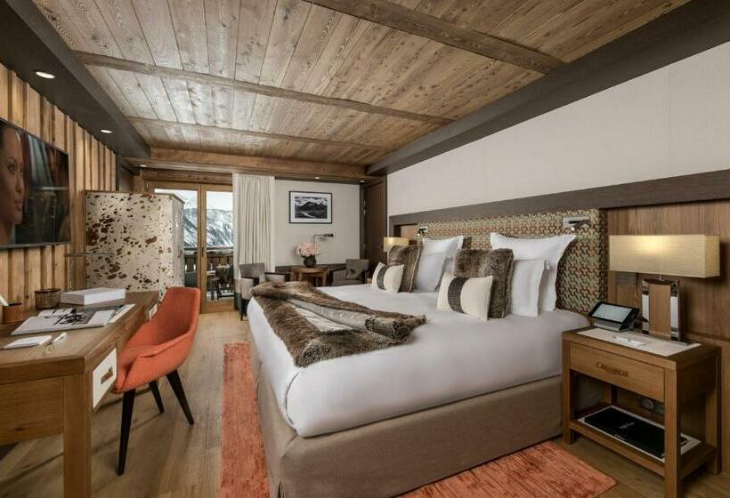 디럭스 룸, Hôtel Barrière Les Neiges Courchevel