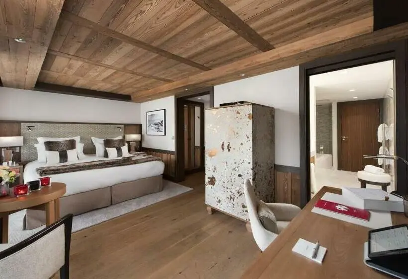 Superior-huone, Hôtel Barrière Les Neiges Courchevel