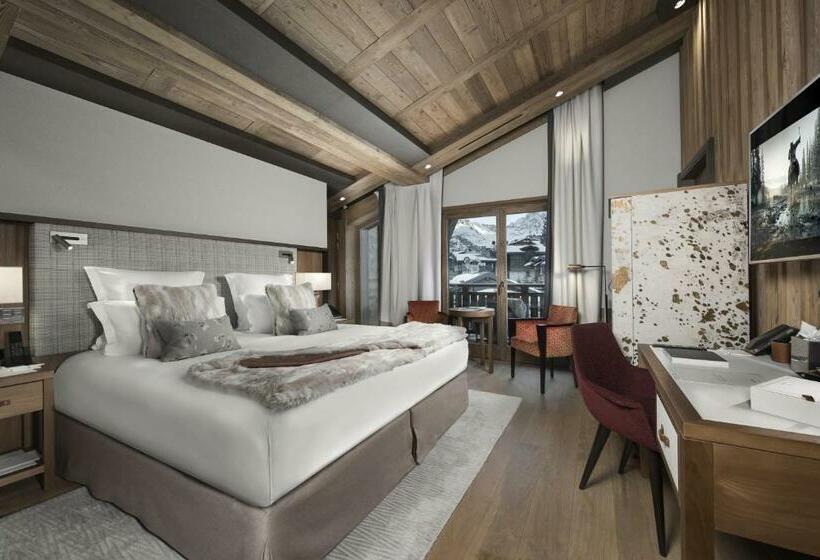 Номер Престиж, Hôtel Barrière Les Neiges Courchevel