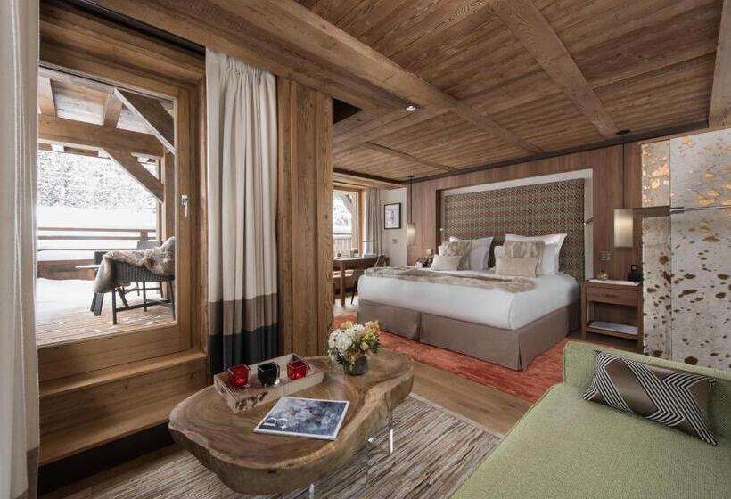Полулюкс, Hôtel Barrière Les Neiges Courchevel