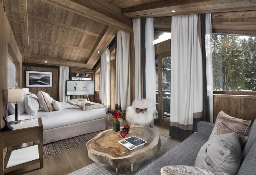 סוויטת ג'וניור יוקרתית, Hôtel Barrière Les Neiges Courchevel