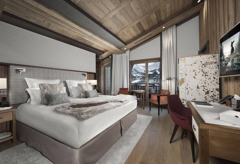 Номер Престиж, Hôtel Barrière Les Neiges Courchevel
