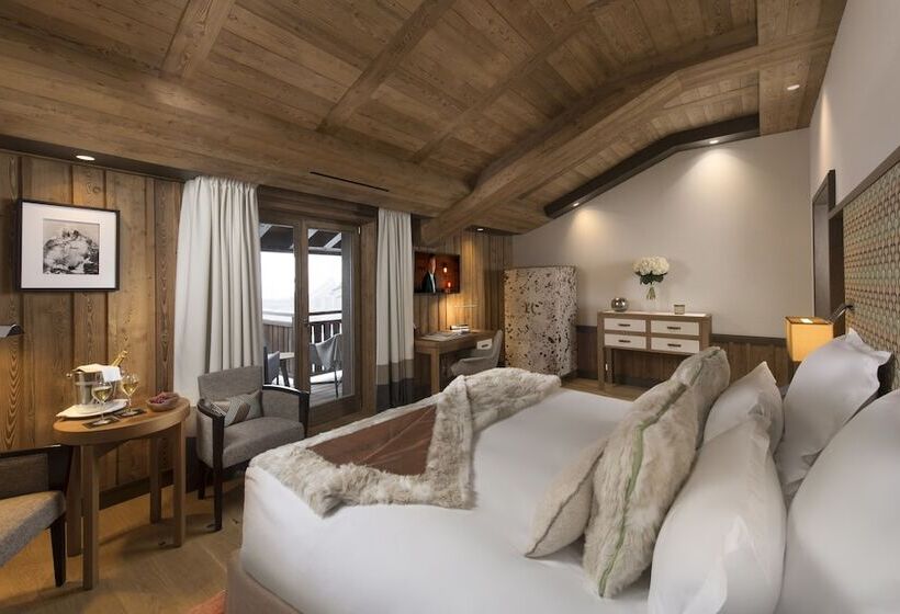 Номер Престиж, Hôtel Barrière Les Neiges Courchevel
