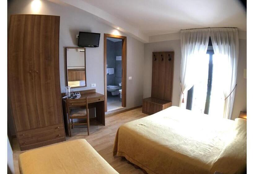 Трехместный Номер Комфорт, La Bussola