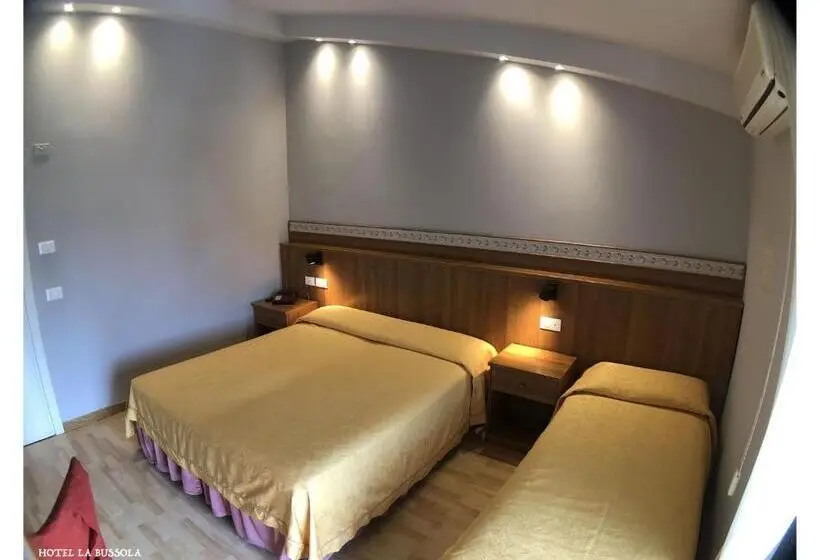 Comfort Kolmen Hengen Huone, La Bussola