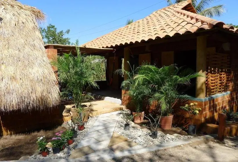 Standard-huone Jaettu Kylpyhuone, La Loma Linda, Bungalows, Yoga And Feldenkrais, Starlink Internet