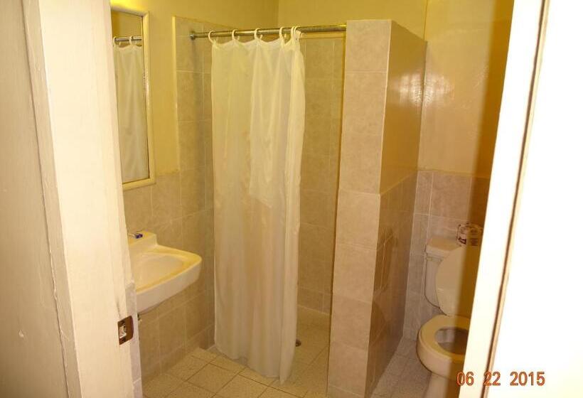 غرفه قياسيه سريرين مزدوجين, Olivia