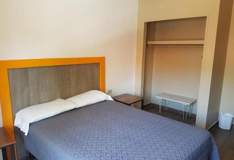 غرفة ديلوكس, Olivia