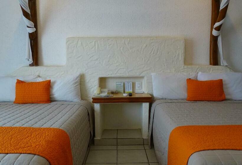 اتاق خانوادگی, Palapa Palace