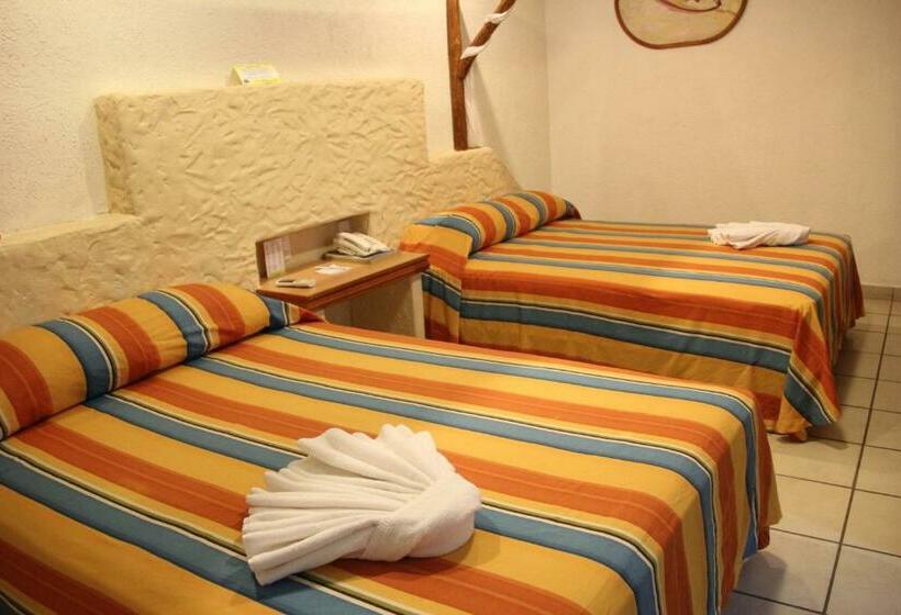 اتاق خانوادگی, Palapa Palace