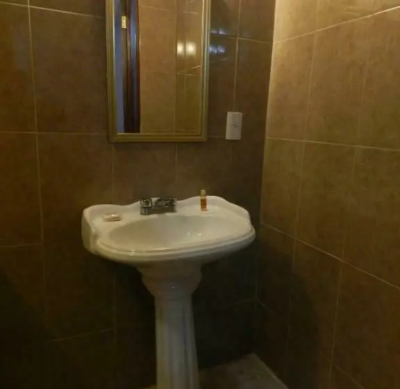 Perhehuone, Posada Ruiseñor