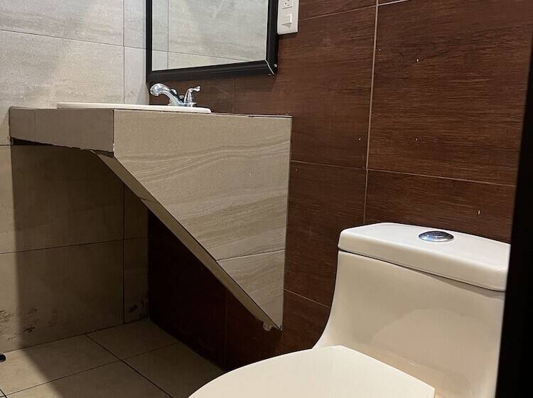 Номер Стандарт, Posada Ruiseñor