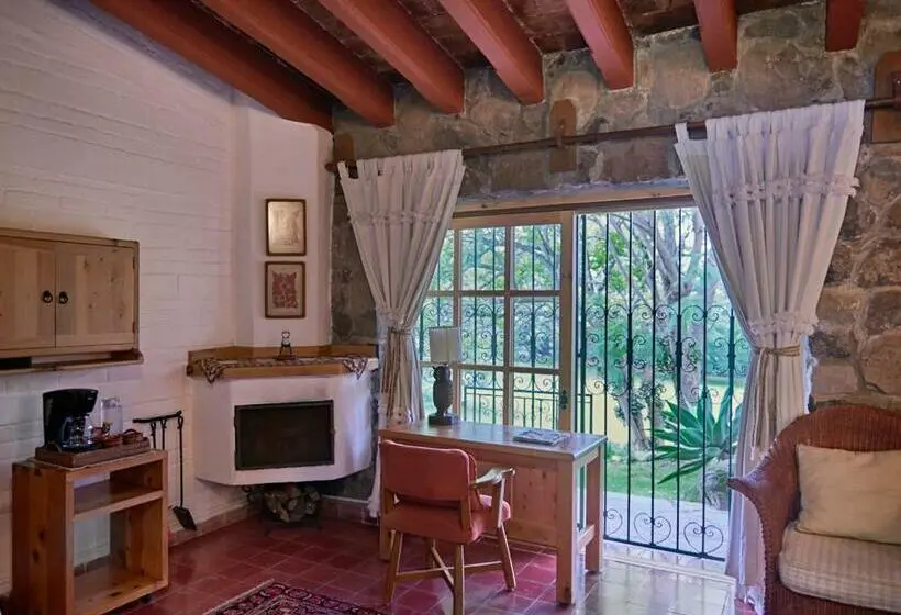 Sviitti, Rancho San Cayetano