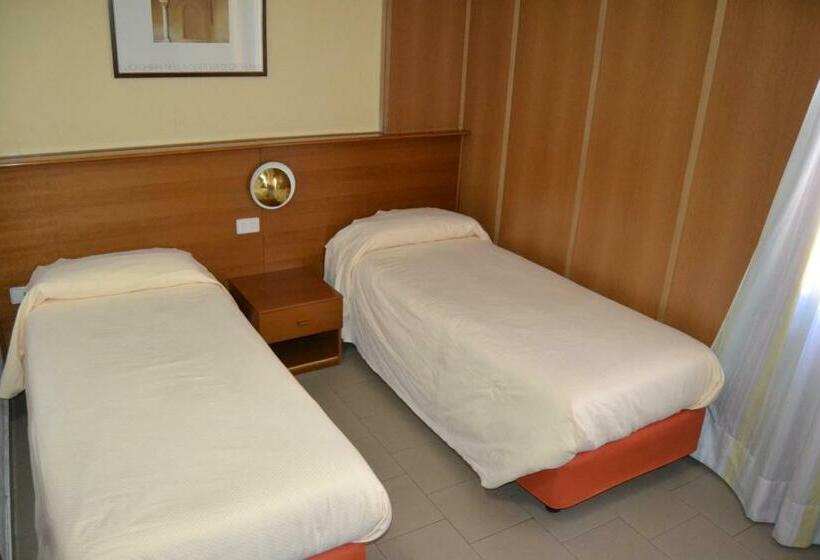 جناح عائلي, Sila