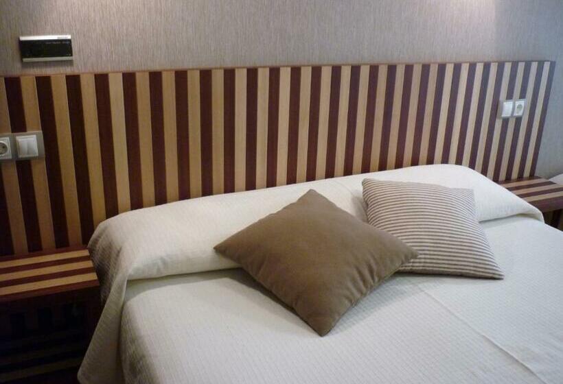 غرفة قياسية, Villa De Ribadeo