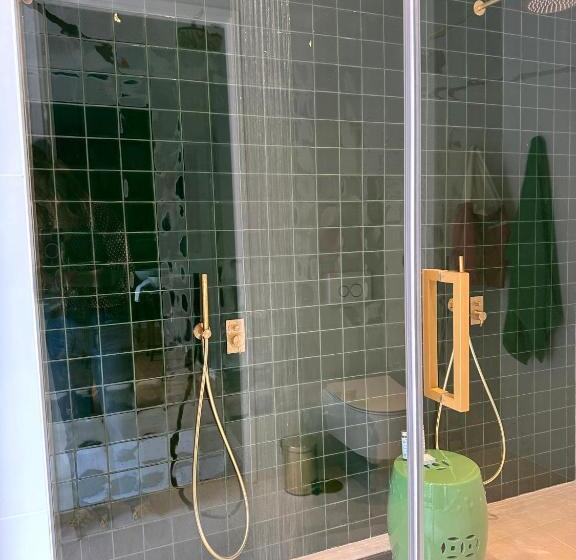 سوییت, Solar Dos Cantos Botanic House & Garden