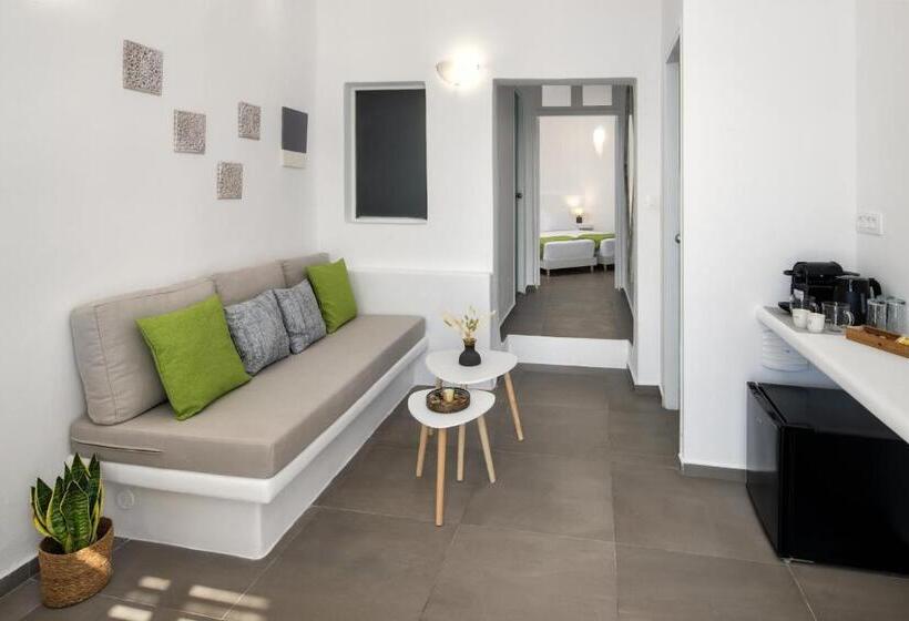 سوئیت اجرایی با چشم‌انداز دریا, Lava Stone