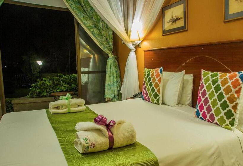 اتاق لوکس, Fort Motel