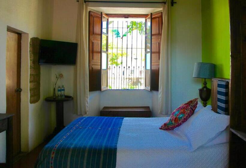 اتاق استاندارد, Hostal Antigüeño