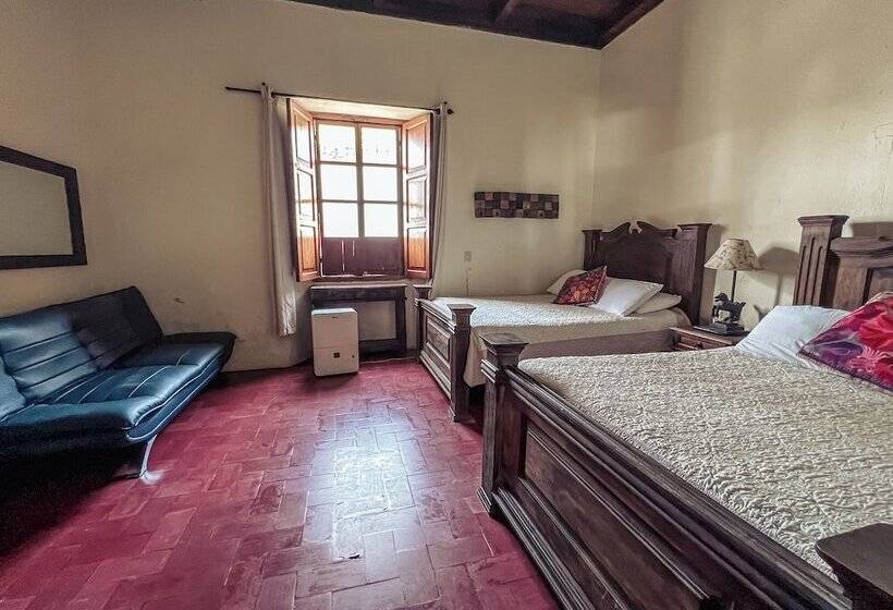 اتاق استاندارد, Hostal Antigüeño