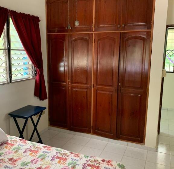 خانه 3 خوابه, Sana El Jardin Secreto