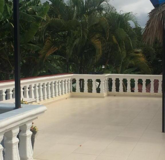 اتاق سوپریور, Sana El Jardin Secreto