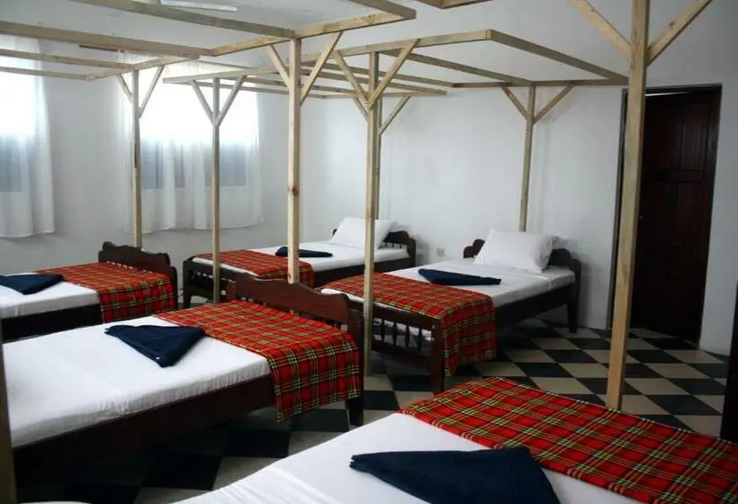 ルームシェアのワンベッド, Kimte Beach Lodge