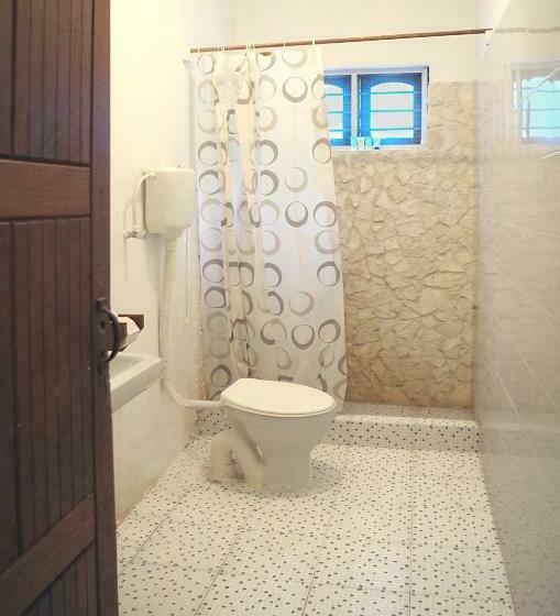 מיטה בחדר משותף, Kimte Beach Lodge