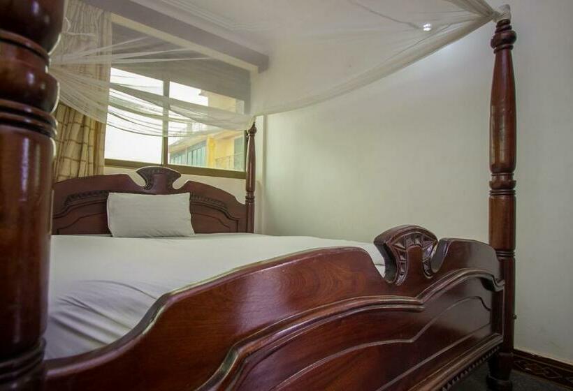 اتاق لوکس, Ministers Village