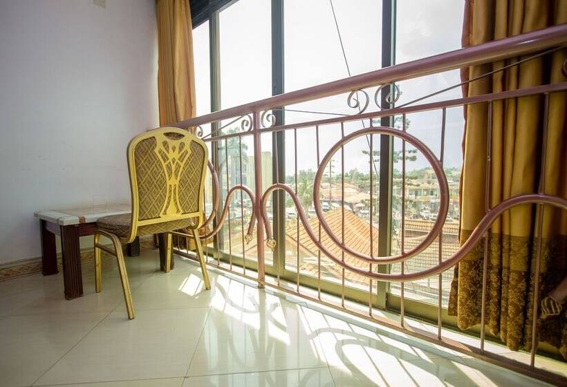 آپارتمان 2 خوابه, Ministers Village