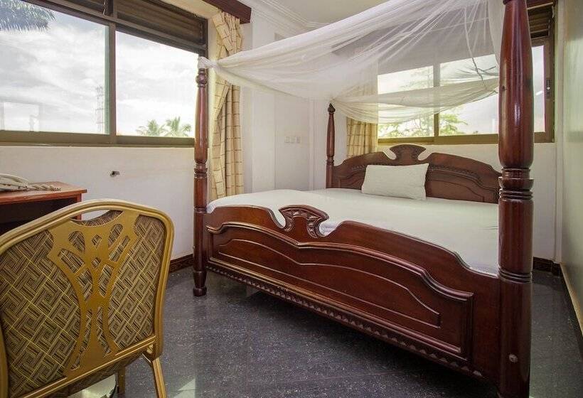 اتاق استاندارد یک نفره, Ministers Village