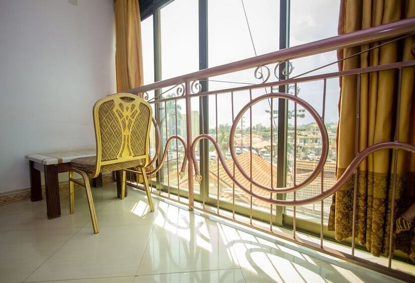 آپارتمان 2 خوابه, Ministers Village