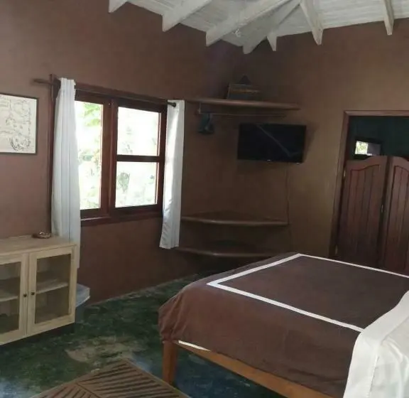 بانگلوی استاندارد, Casa Cangrejal B&b