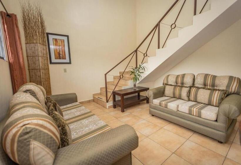 جناح, El Oasis Hotel Y Restaurante