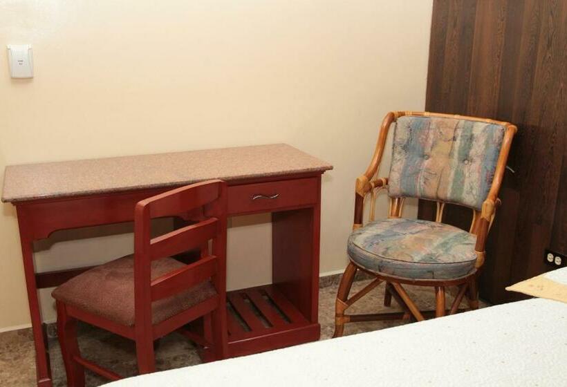 标准间带双人床, Alcala