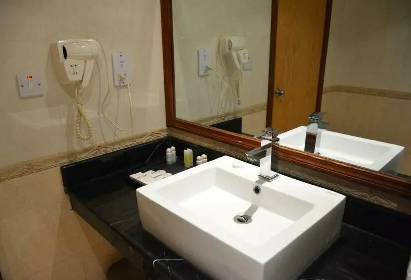 Deluxe-huone, Gold Crest