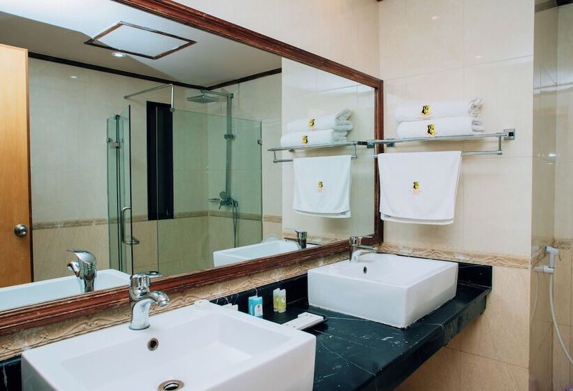 סוויטה אקזקיוטיב, Gold Crest