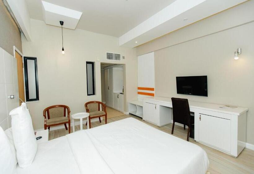 חדר דלוקס עם מרפסת, Gold Crest