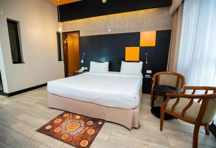 Deluxe Yhden Hengen Huone, Gold Crest