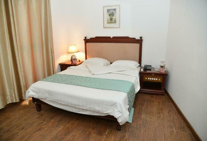 اتاق استاندارد, Jess