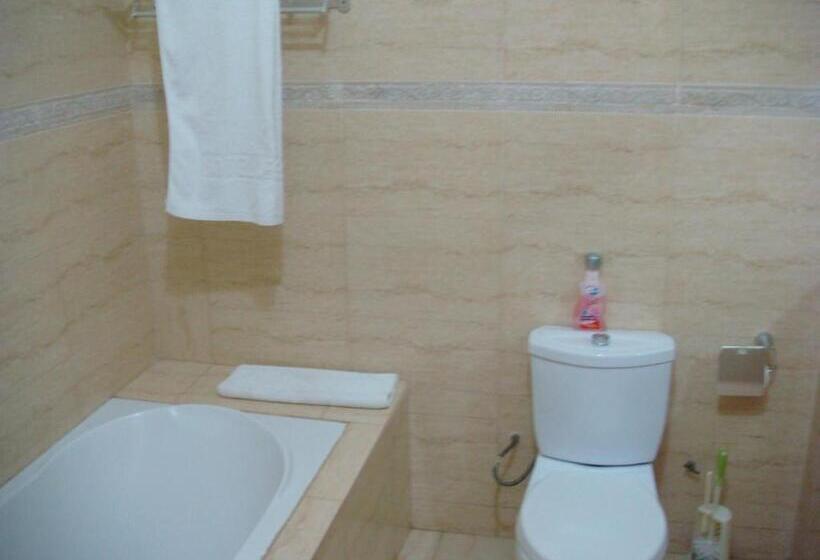 اتاق استاندارد با تخت بزرگ, Jess