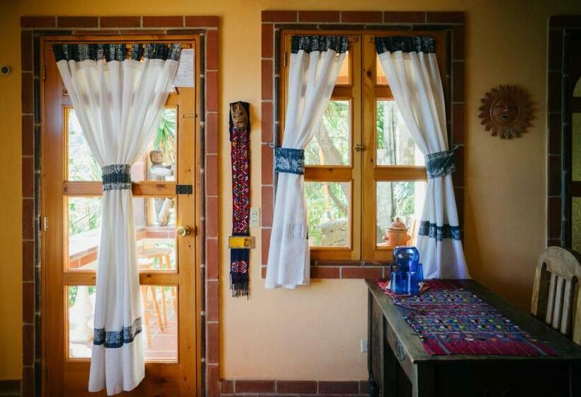 سوییت, La Casa Del Mundo