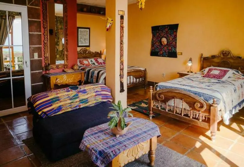سوییت, La Casa Del Mundo