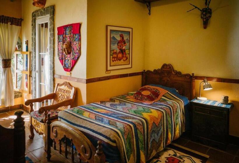اتاق خانوادگی, La Casa Del Mundo