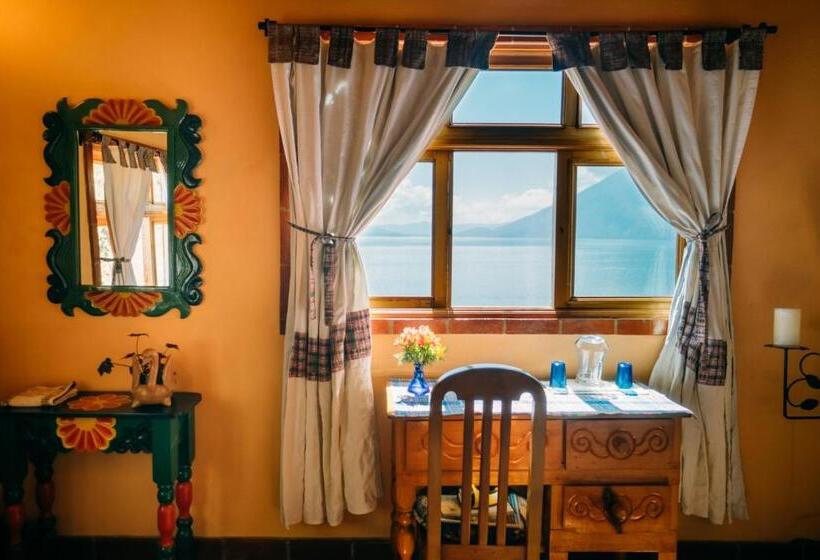 اتاق استاندارد سه نفره, La Casa Del Mundo