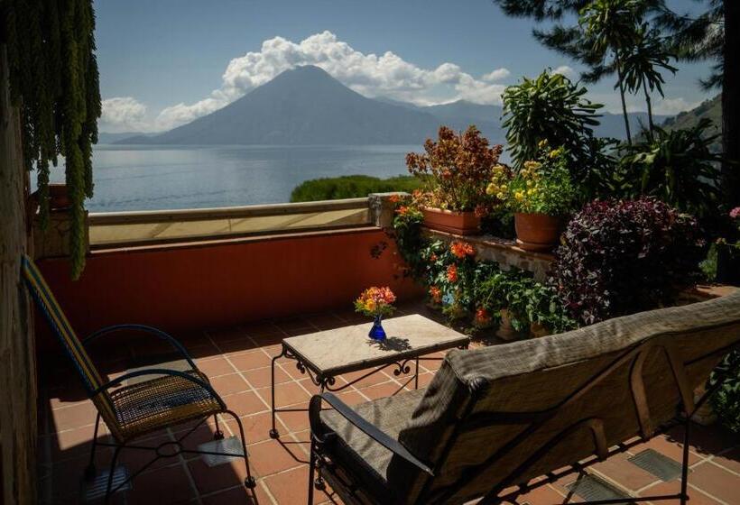 اتاق استاندارد سه نفره, La Casa Del Mundo