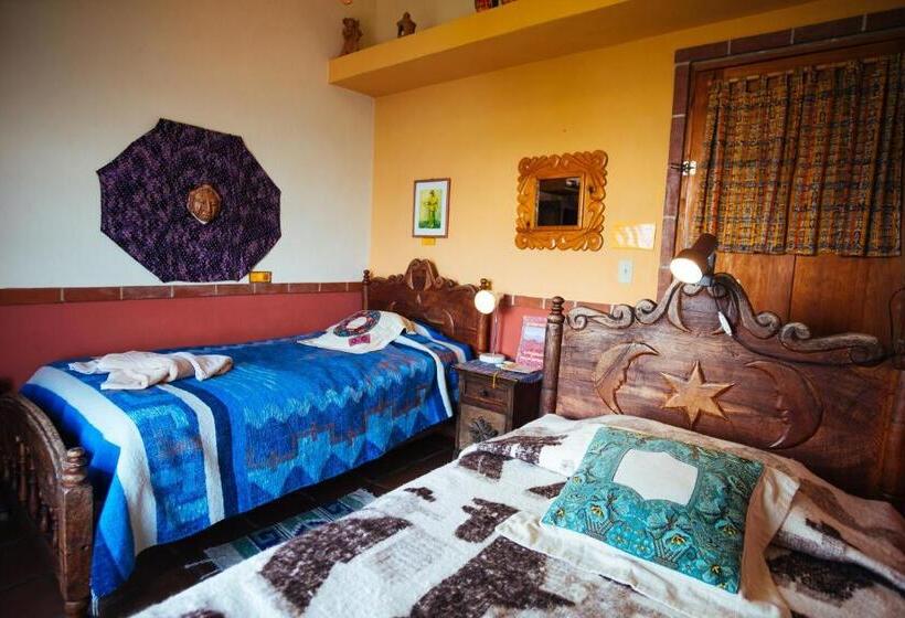 اتاق استاندارد با سرویس بهداشتی مشترک, La Casa Del Mundo